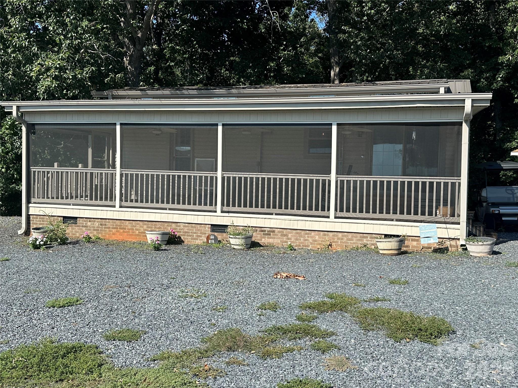 160 Grand View Drive — photo