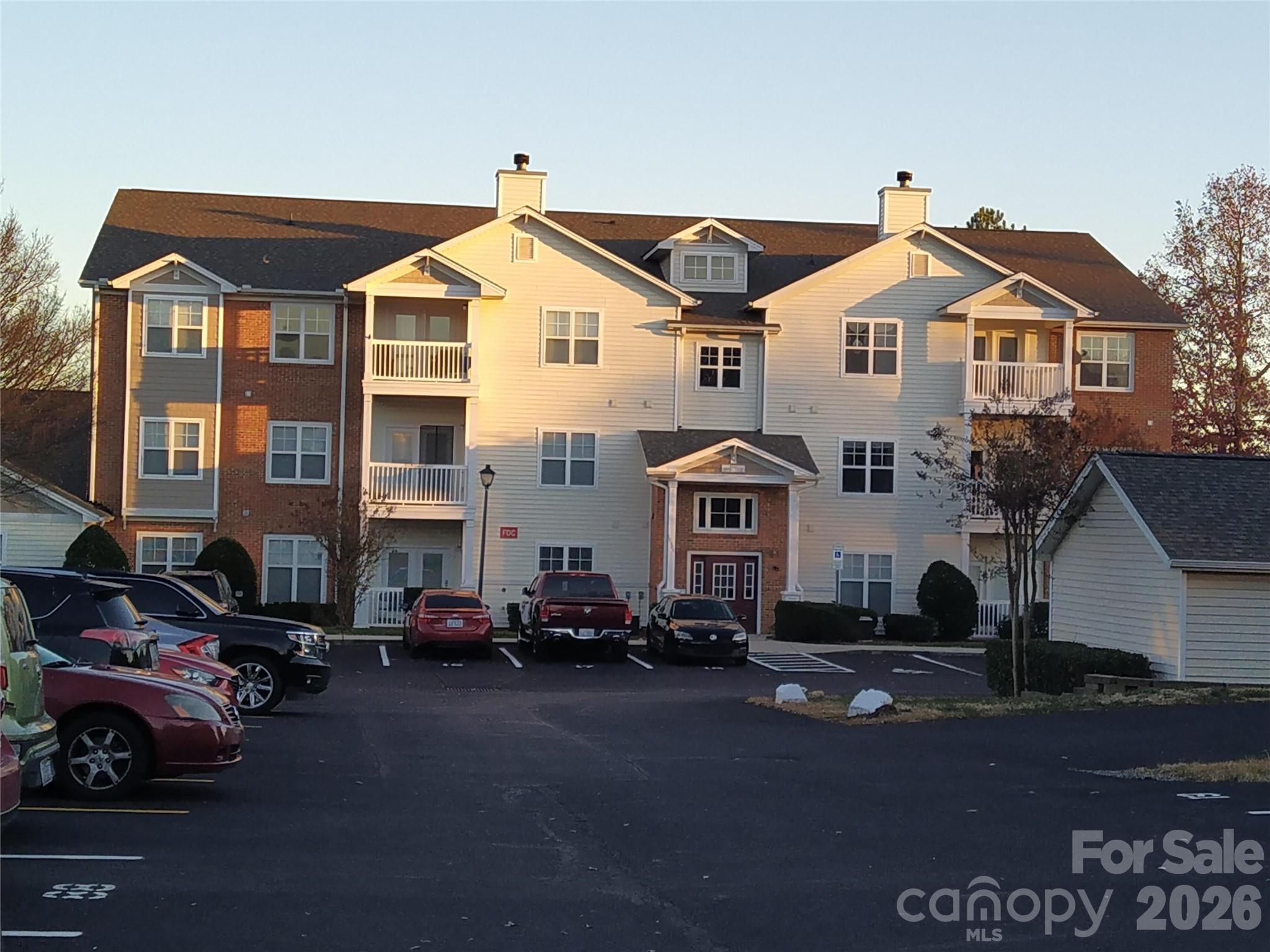 10518 Hill Point Court 10518 — photo