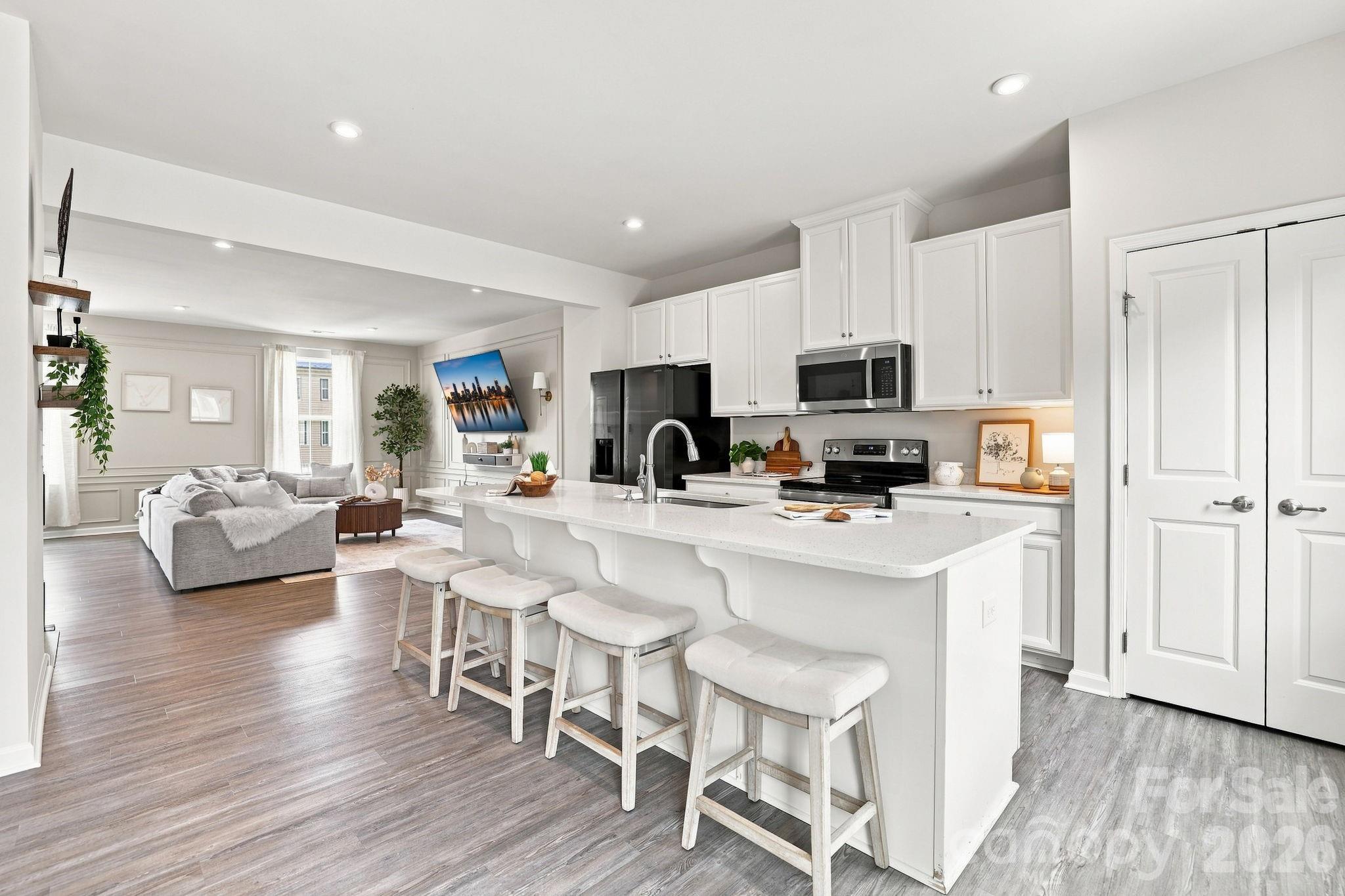 2595 Grantham Place Drive 111 — photo