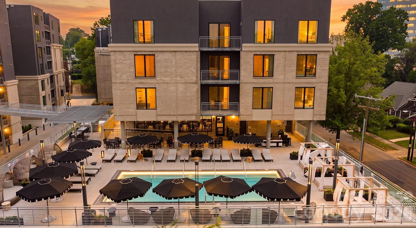 1755 Lombardy Circle B6 — photo