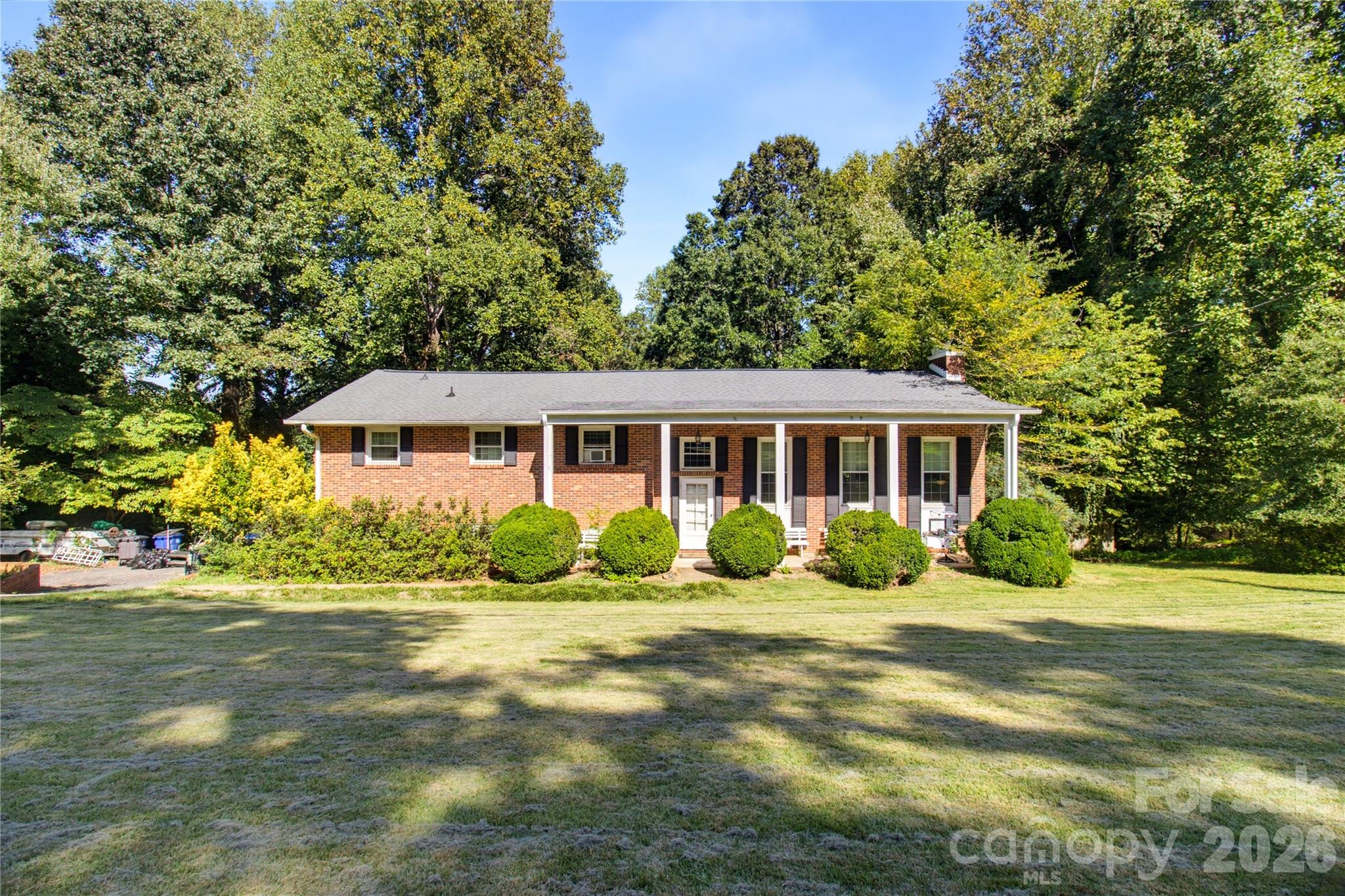 5675 Sweetbriar Road — photo