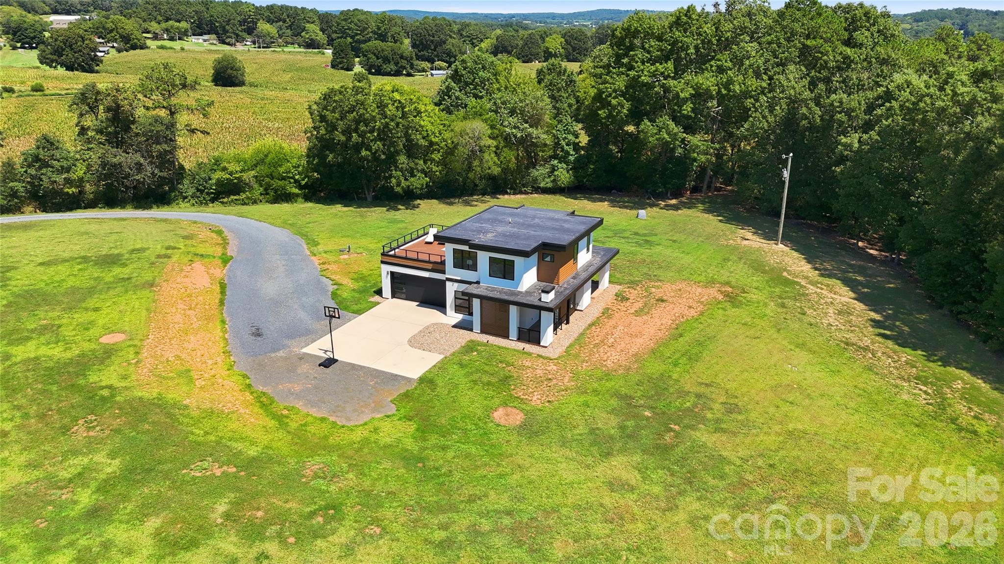 32492 Hugh Road — photo