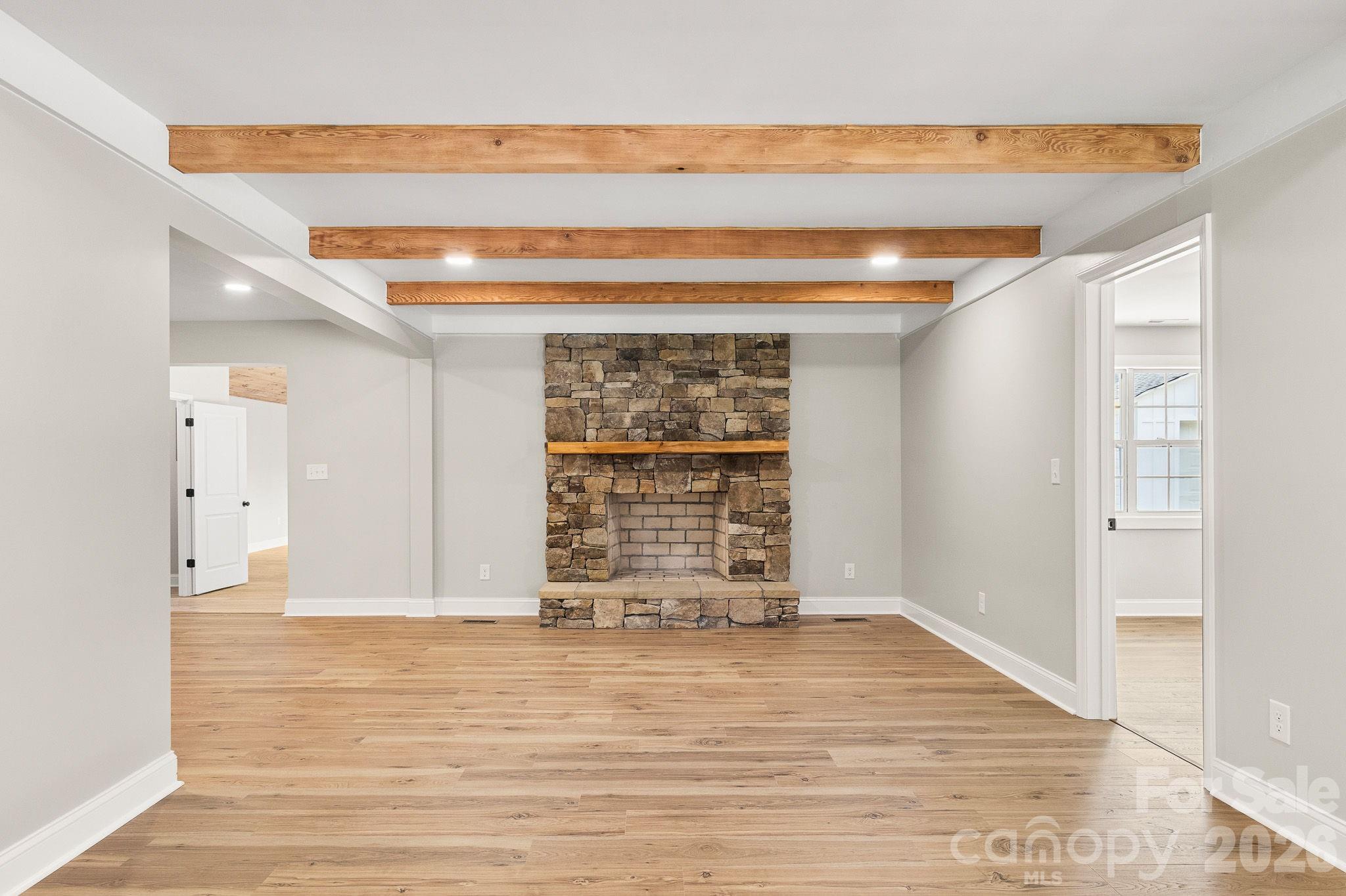 1103 W Elm Street — photo