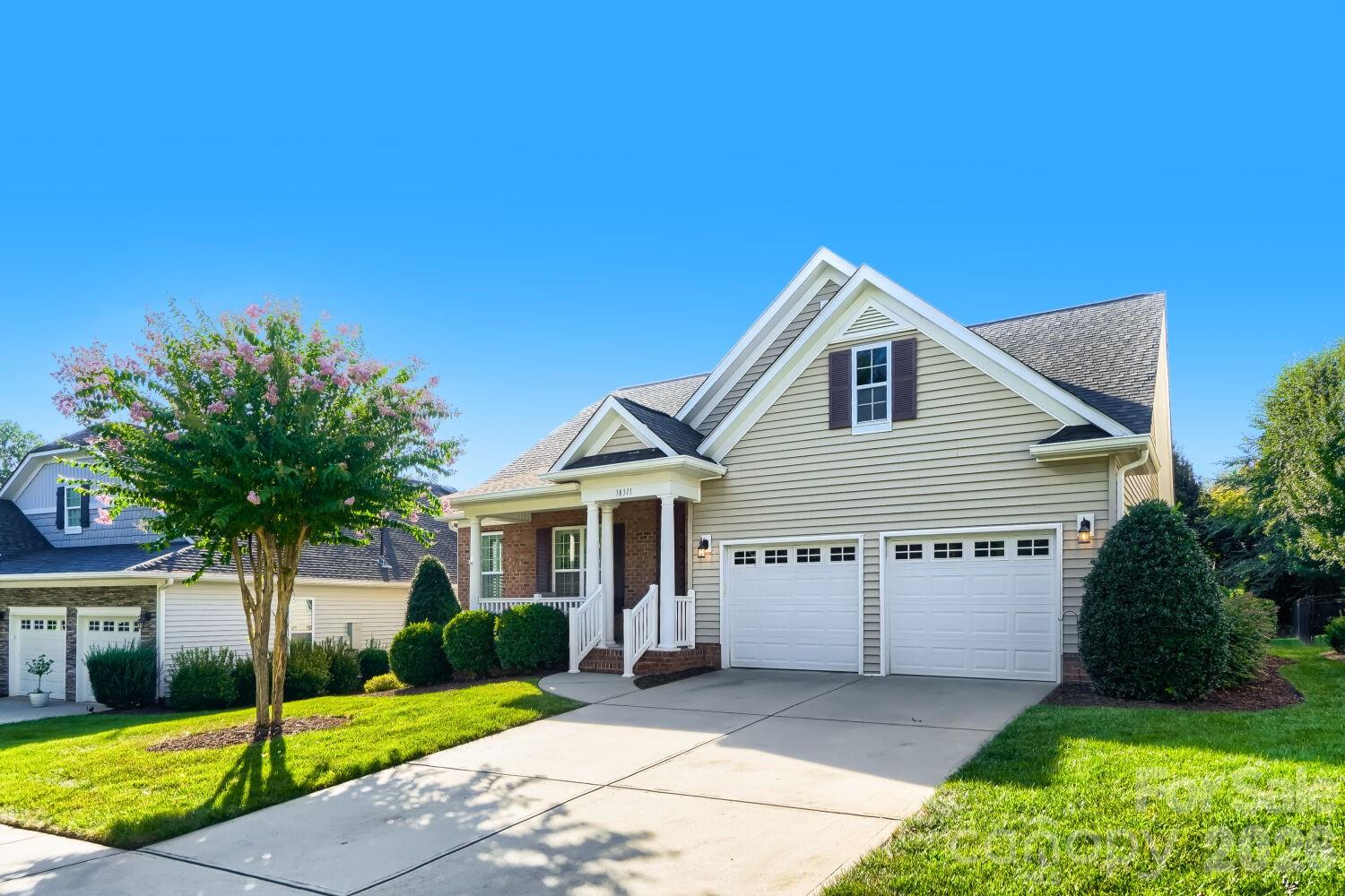 18311 Glenealy Drive, Cornelius, NC 28031 — photo 2