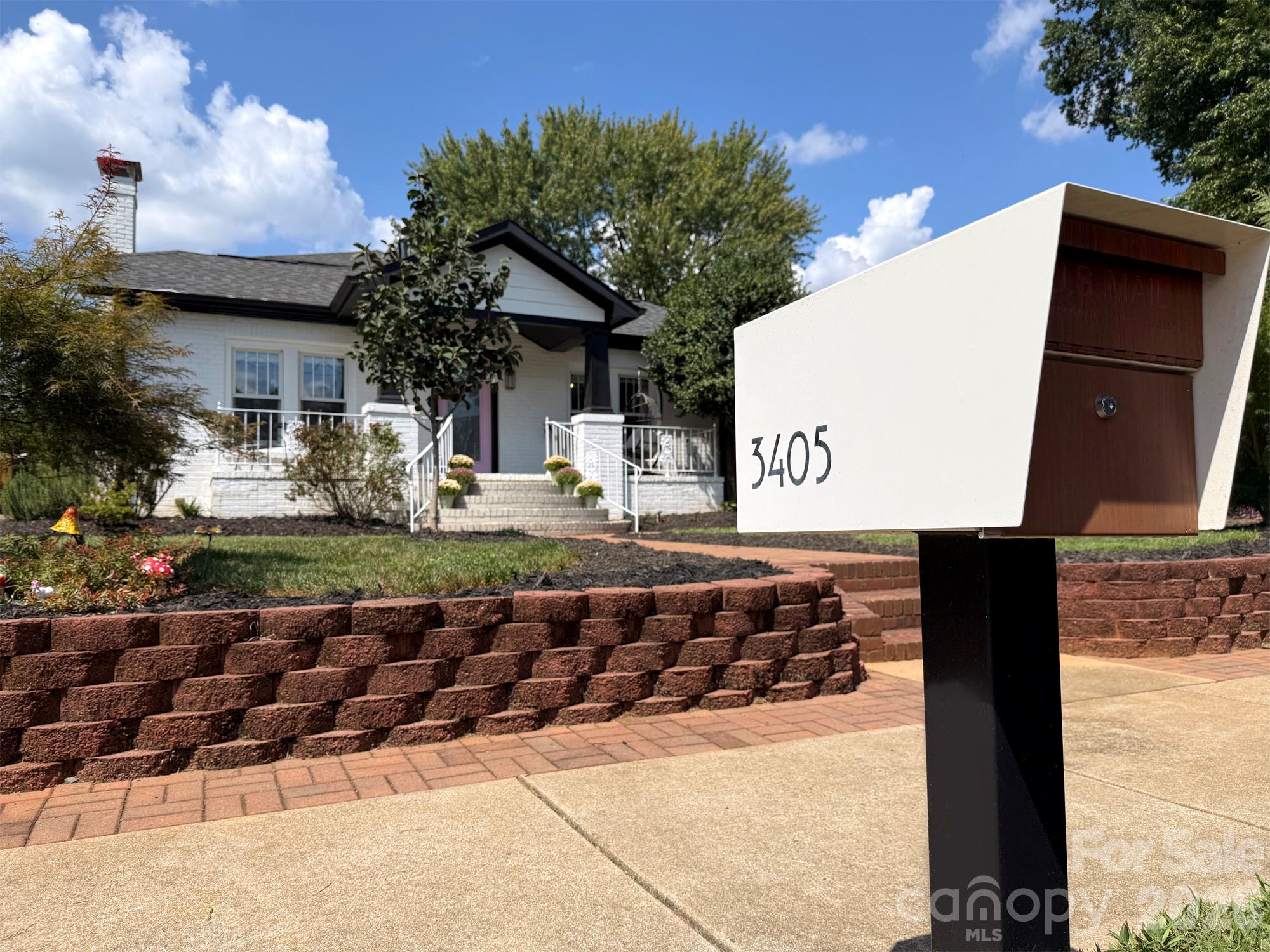 3405 Benard Avenue — photo