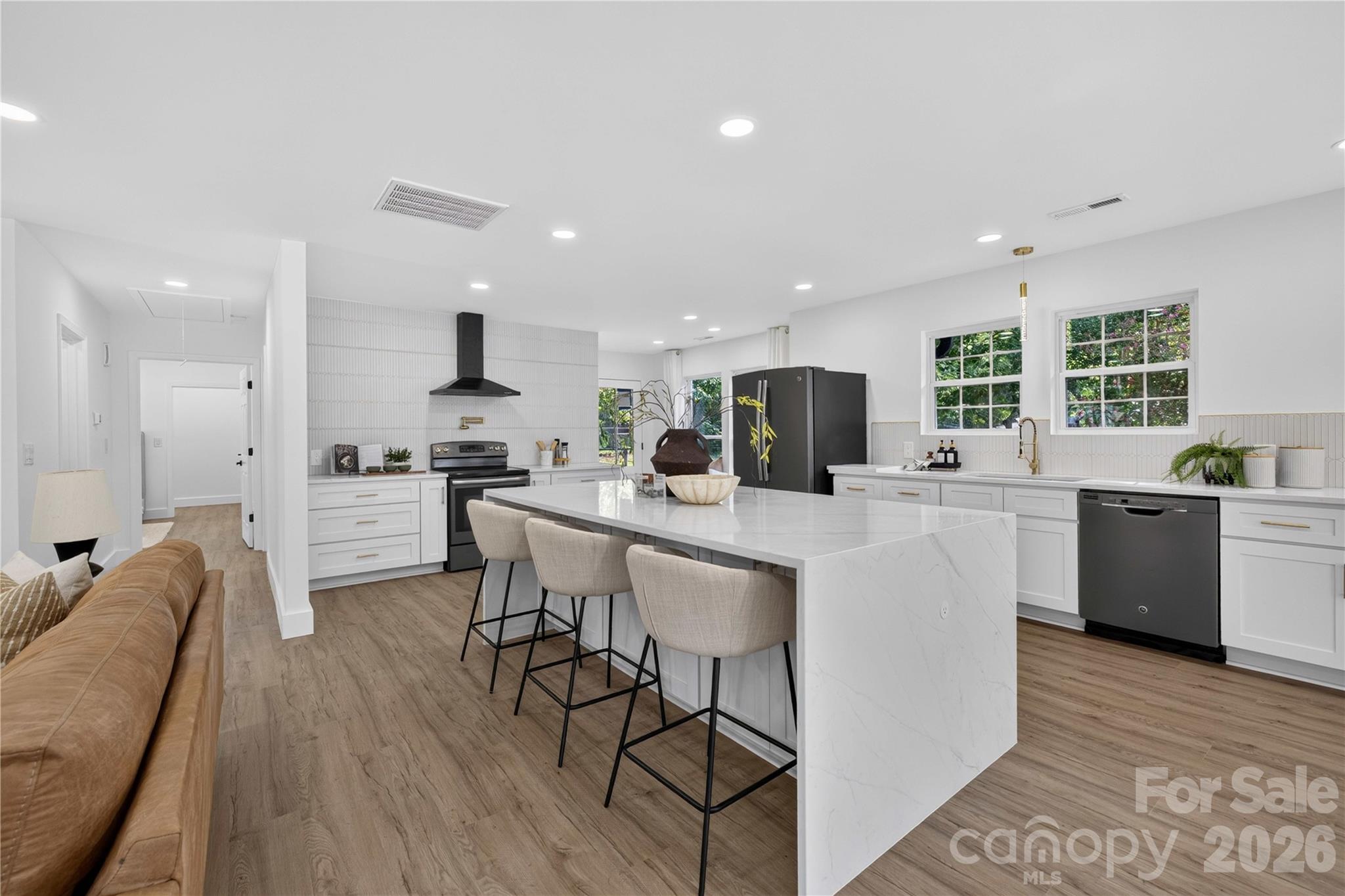 153 Woodlynn Drive — photo