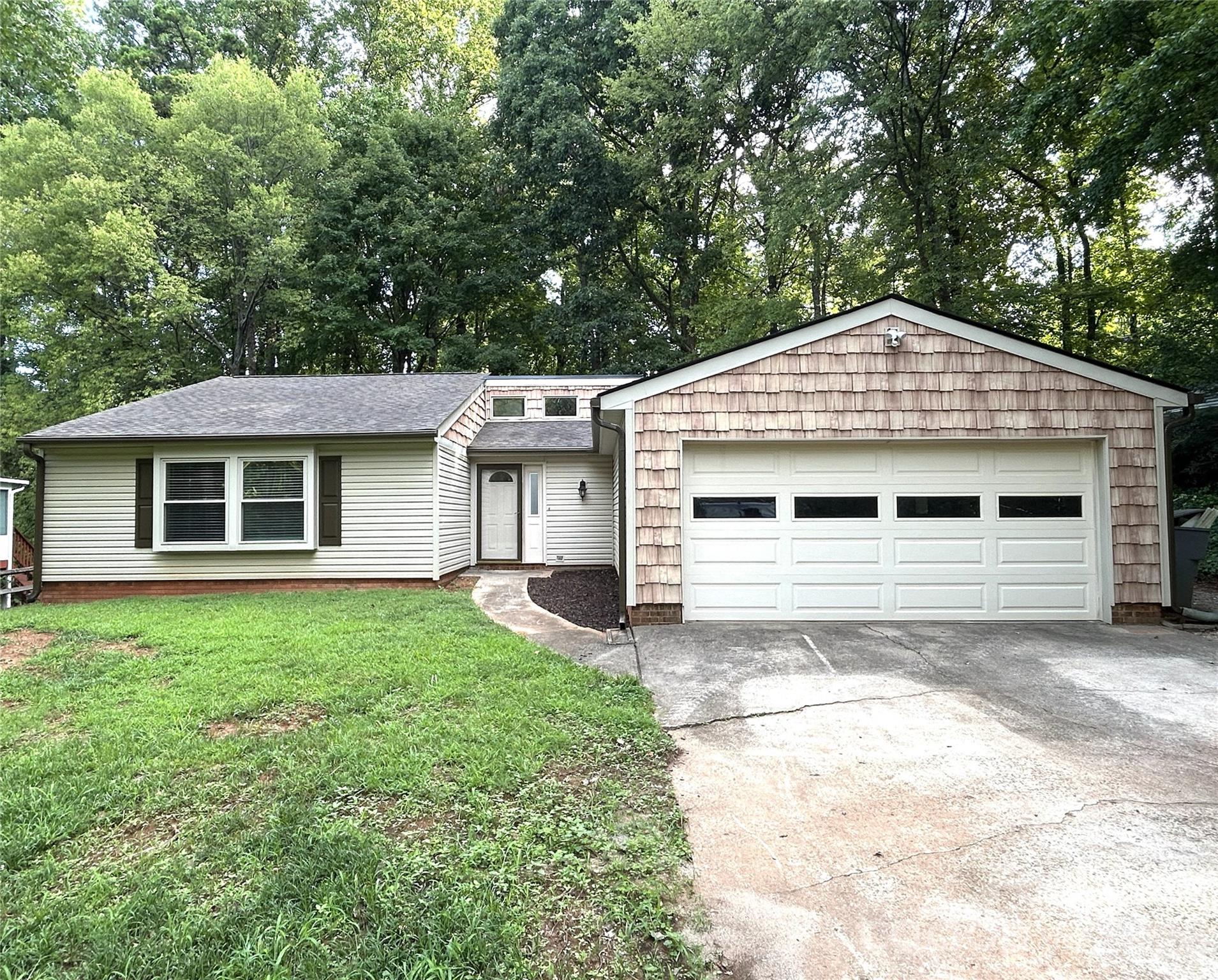 1725 Van Dyke Drive — photo