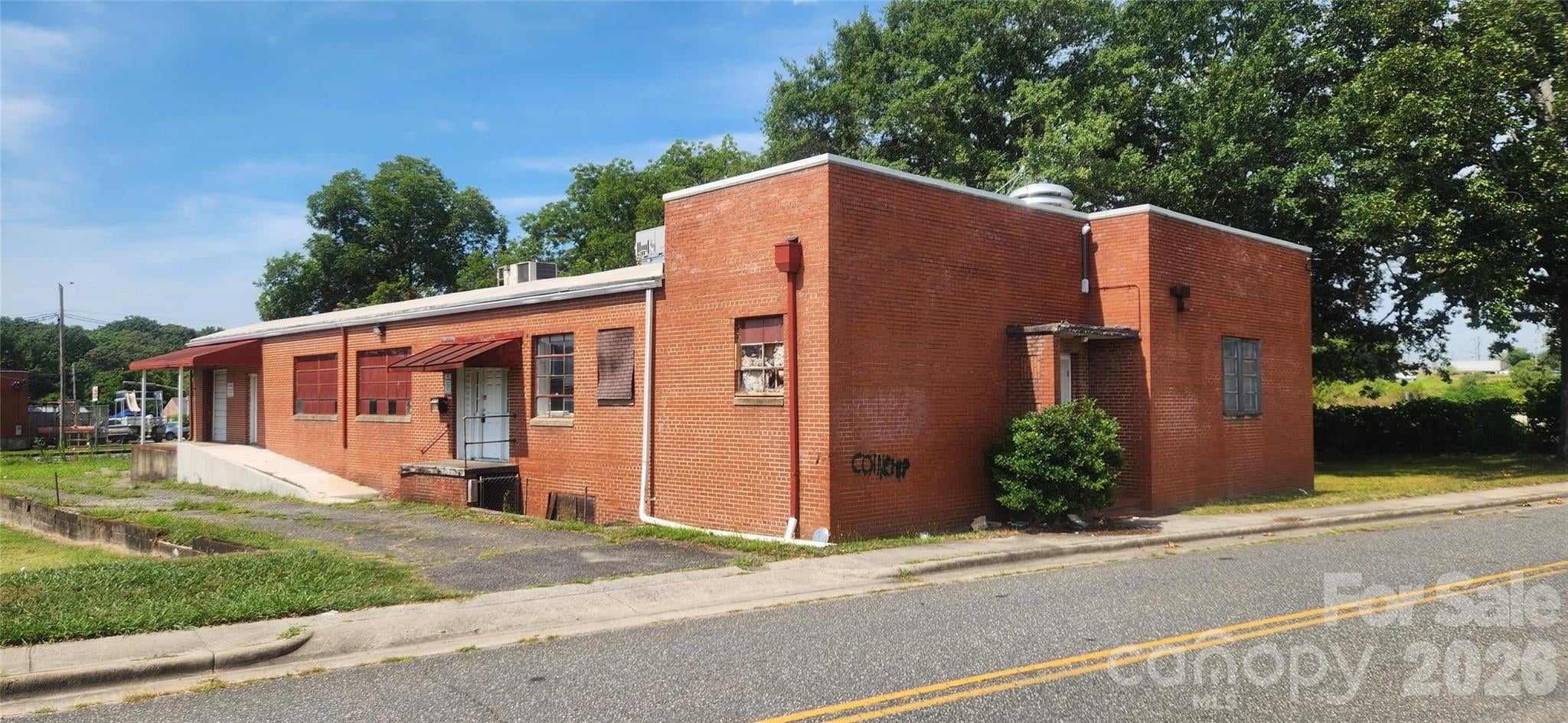 509 E Main Avenue E — photo