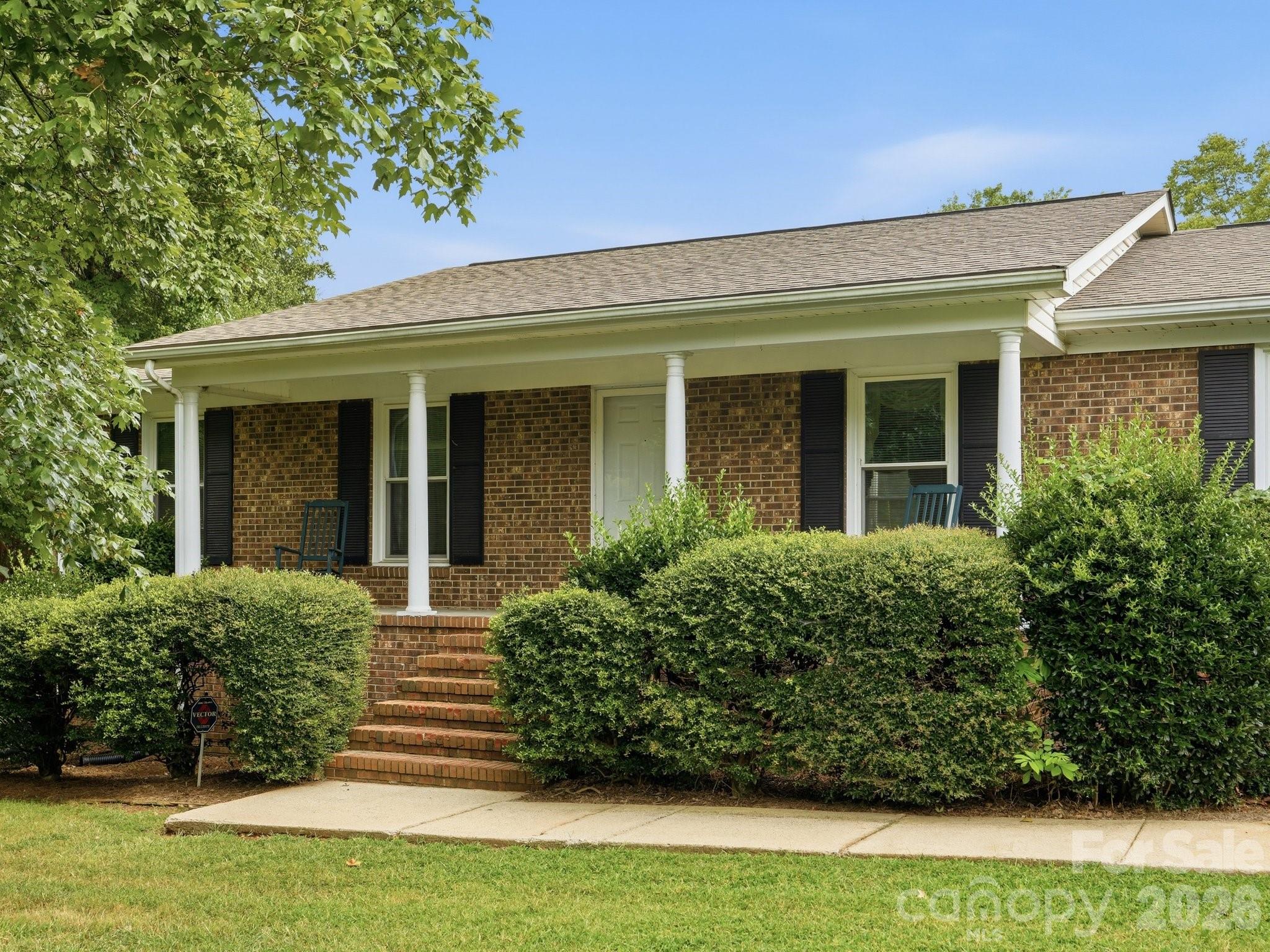 1807 NW Alamance Drive 103 — photo