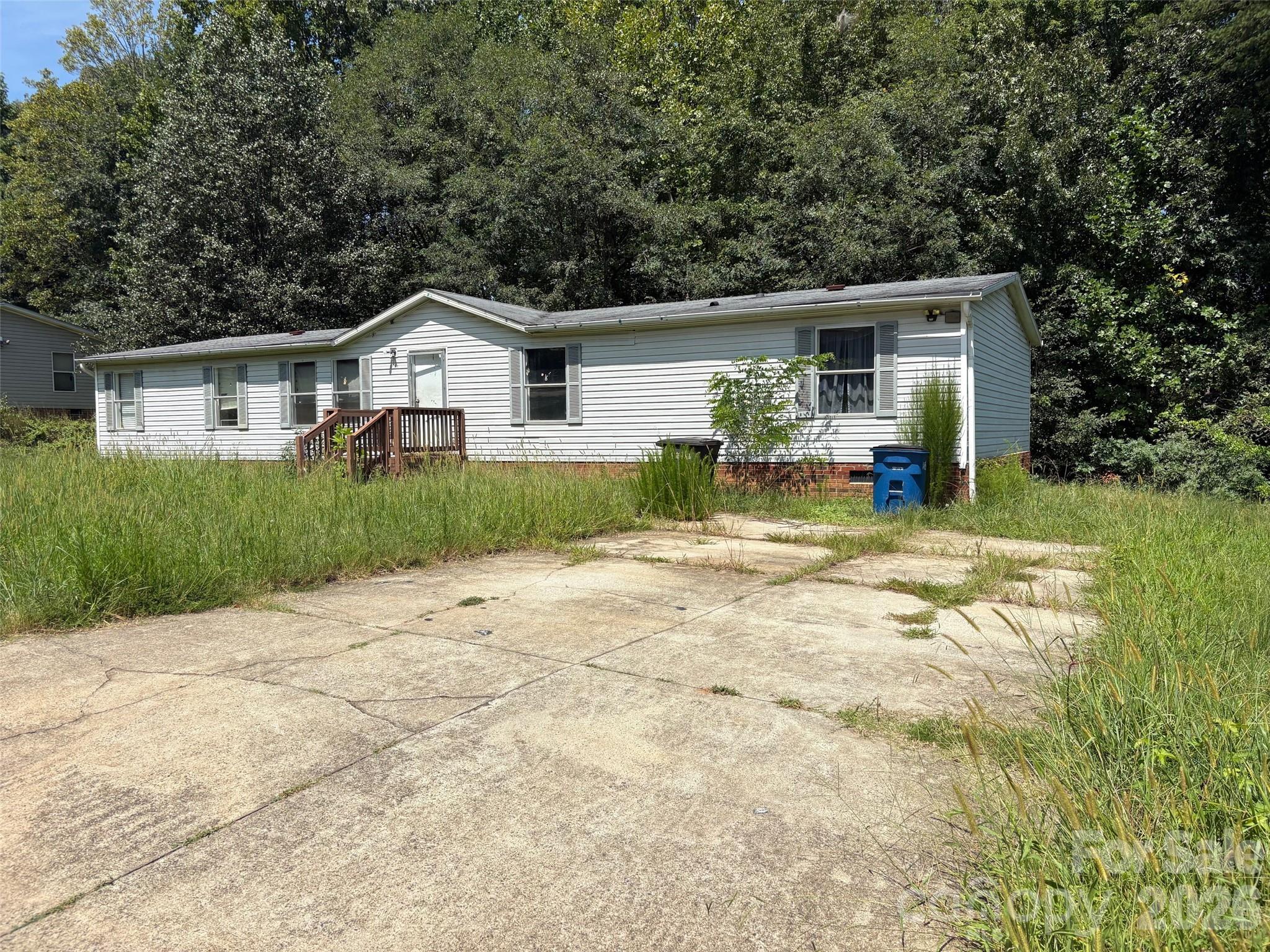 317 Forest Hollow Drive — photo