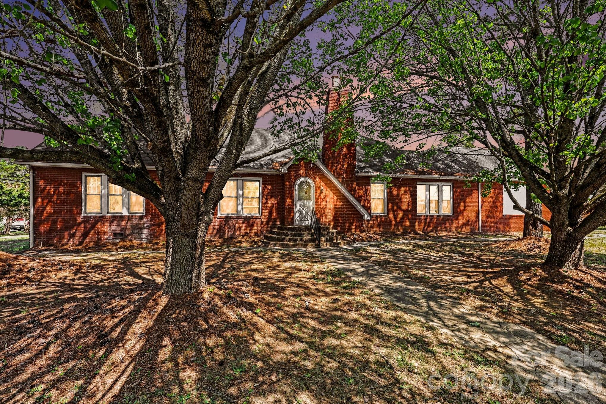 1411 Ludwick Heights Lane — photo