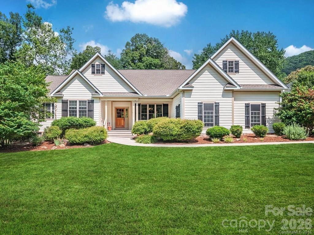 122 Twin Courts Drive — photo