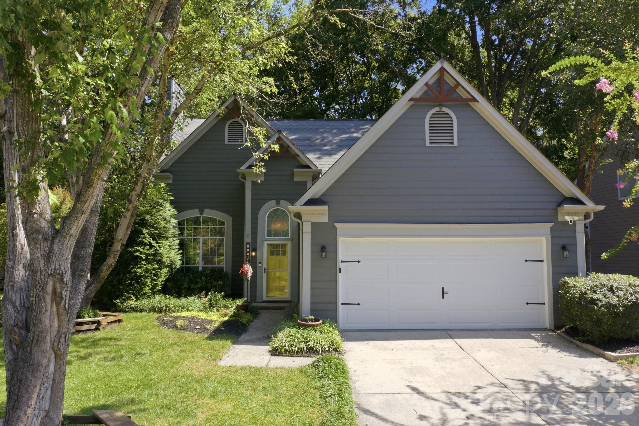 8927 Raven Park Drive — photo