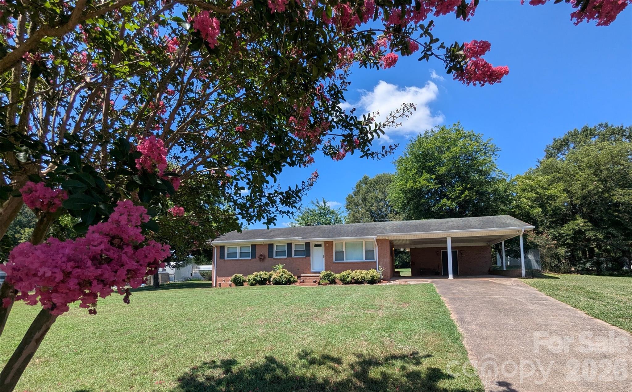424 Bear Creek Road — photo