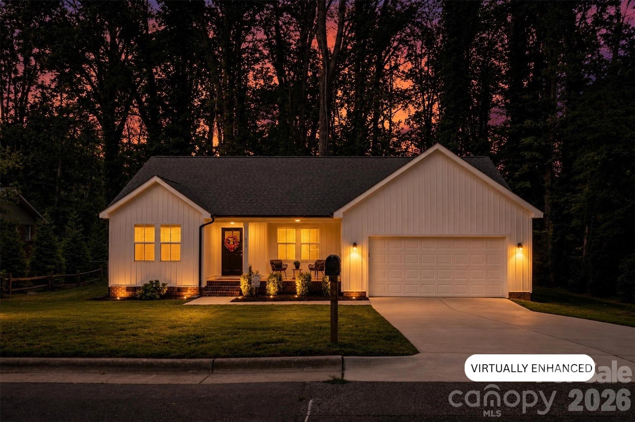 918 Brookwood Court — photo