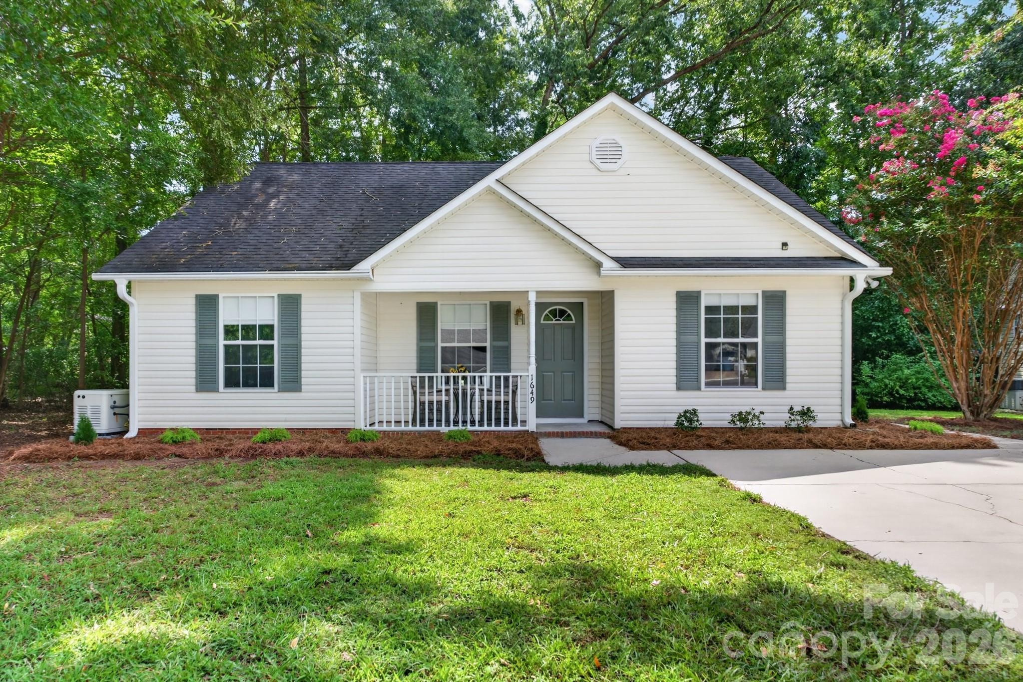 1649 Norfolk Court — photo