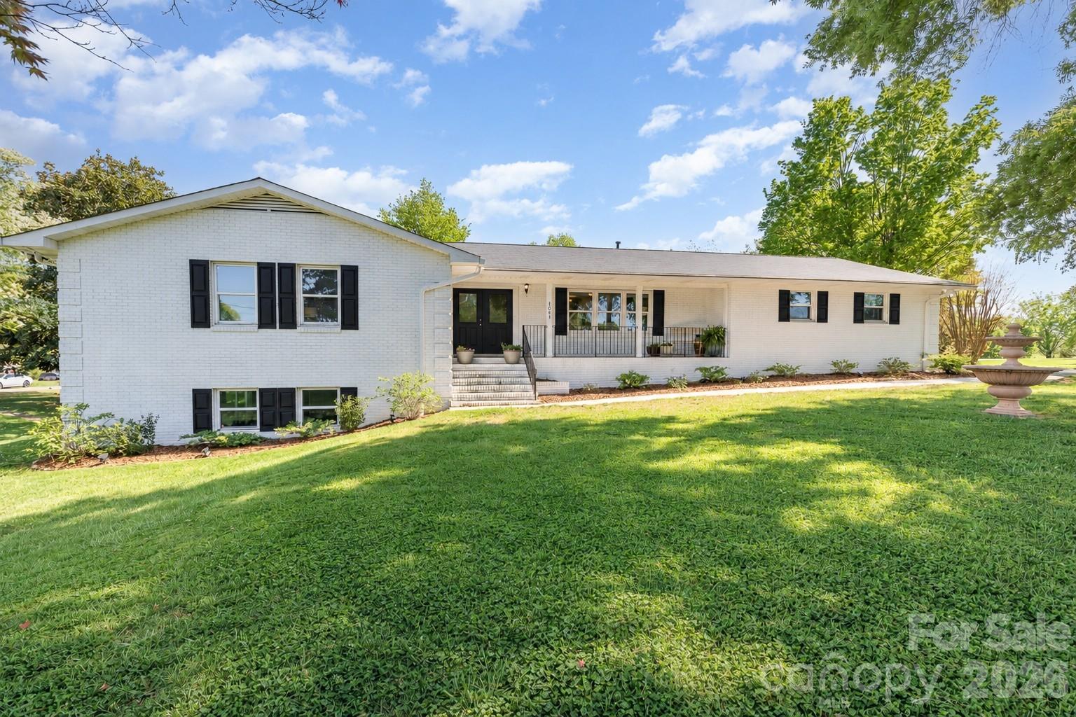 1041 Brawley School Road — photo