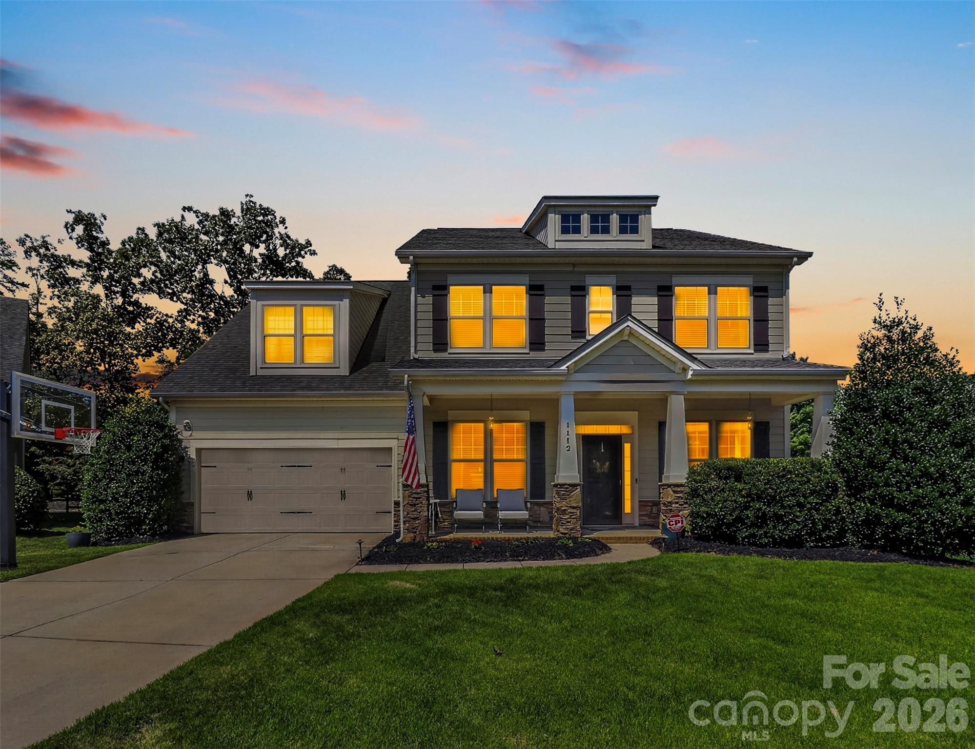 5112 Forest Knoll Court — photo