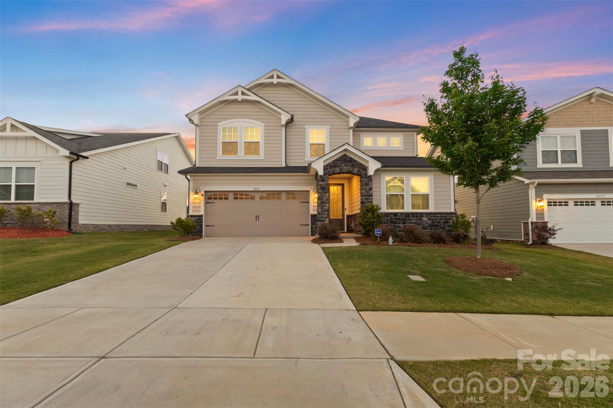 2333 Lorelei Terrace — photo