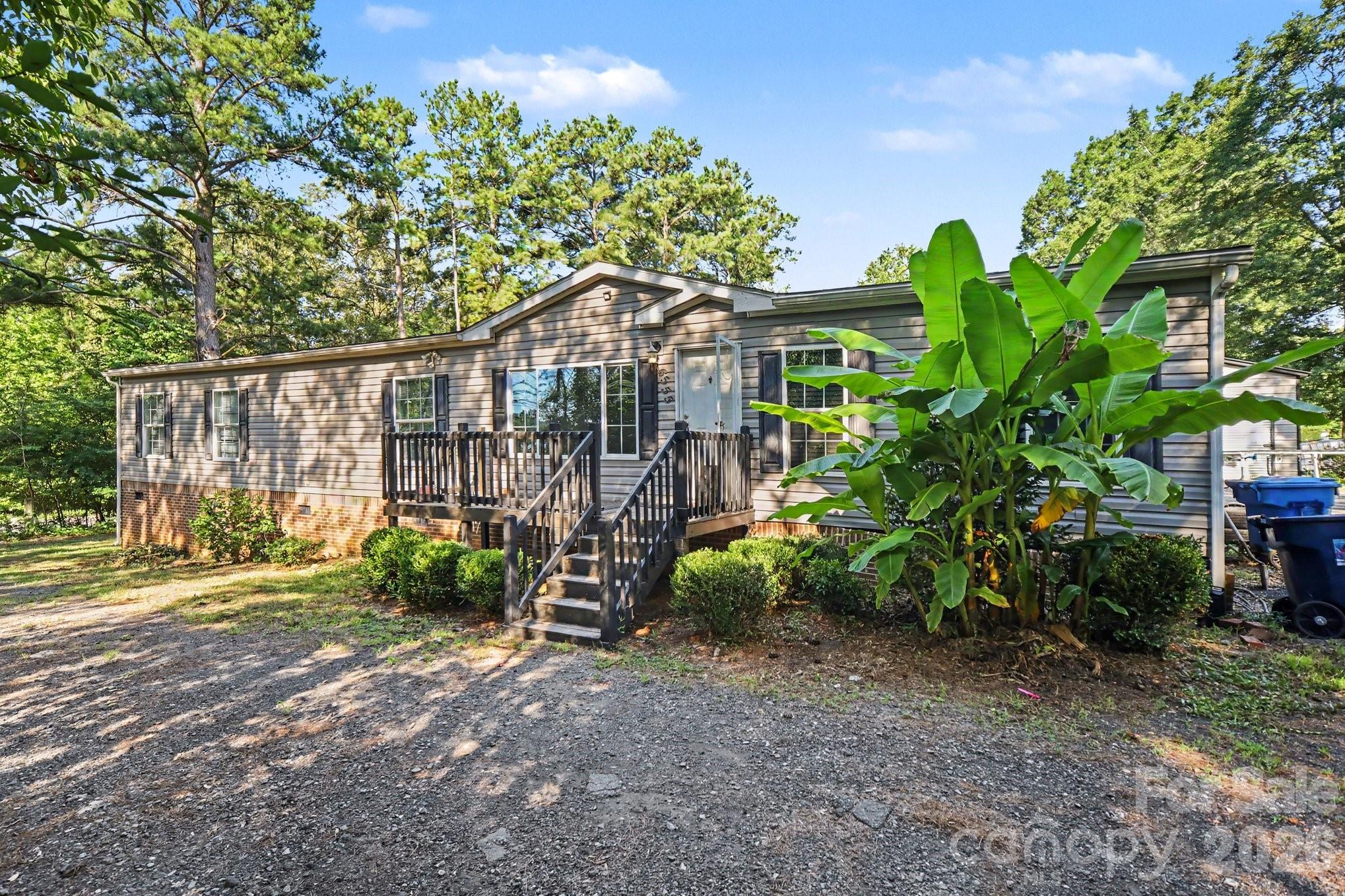 6555 Mcintosh Road — photo
