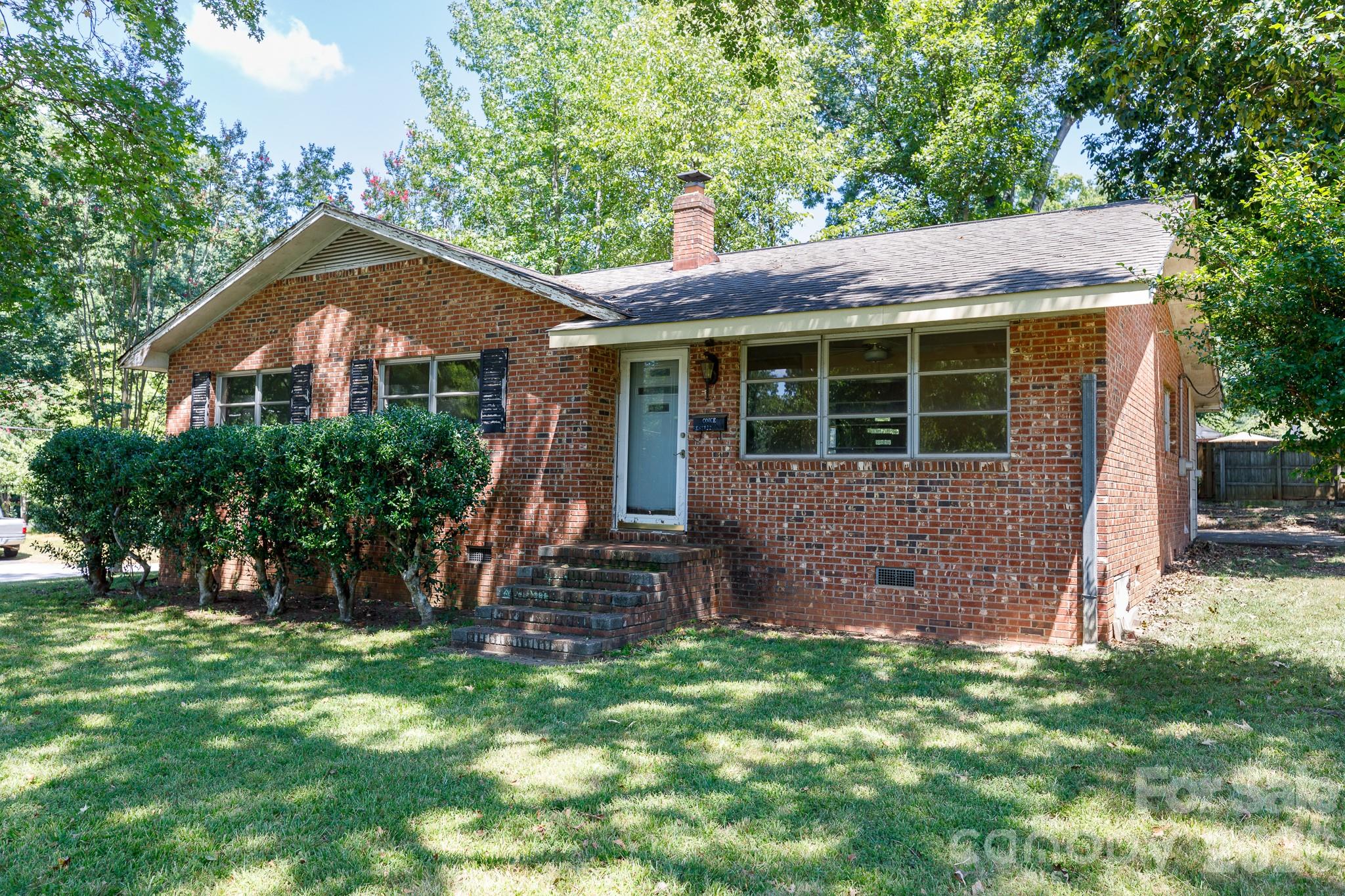 122 W Gregg Street — photo