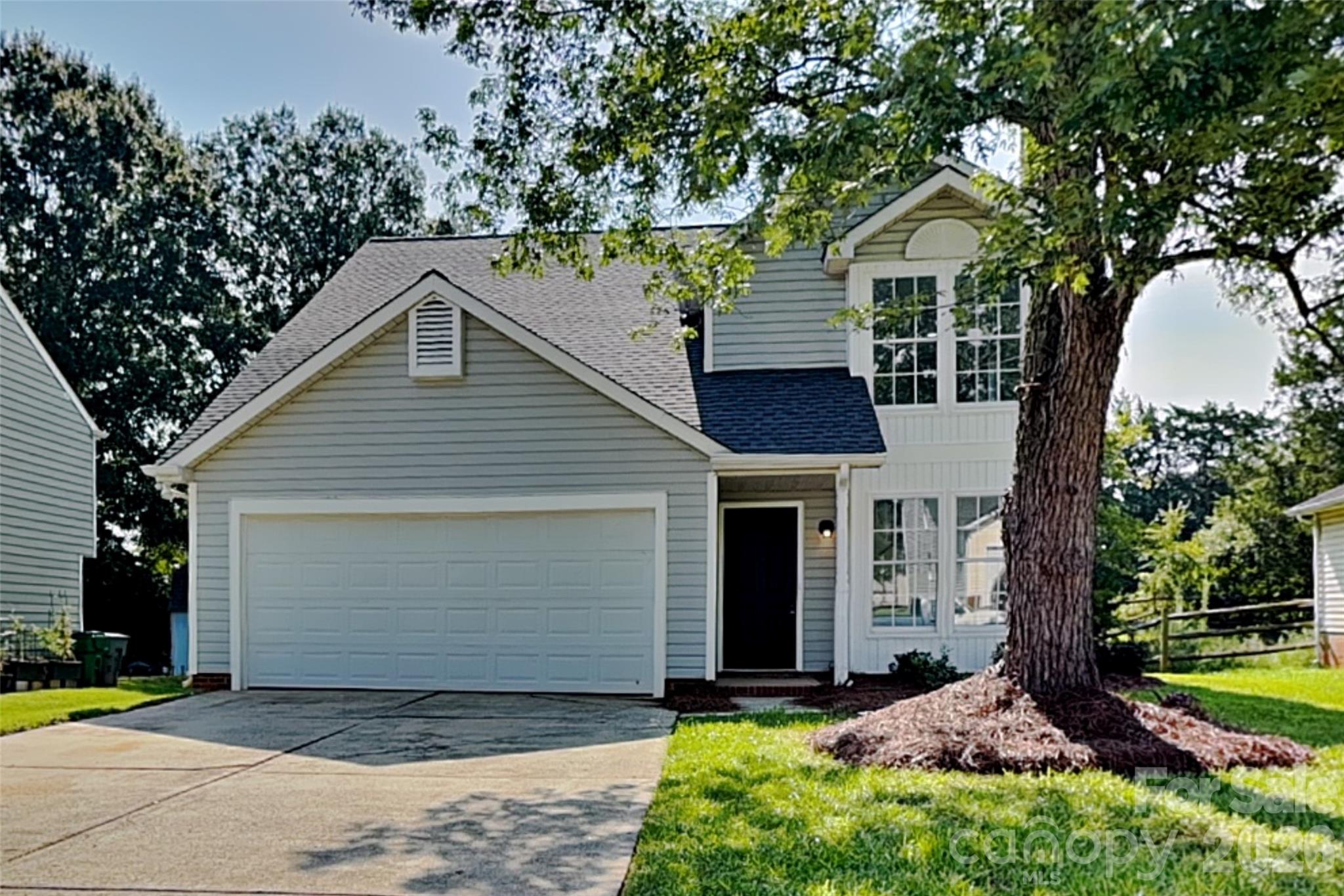 9428 White Cedar Court — photo