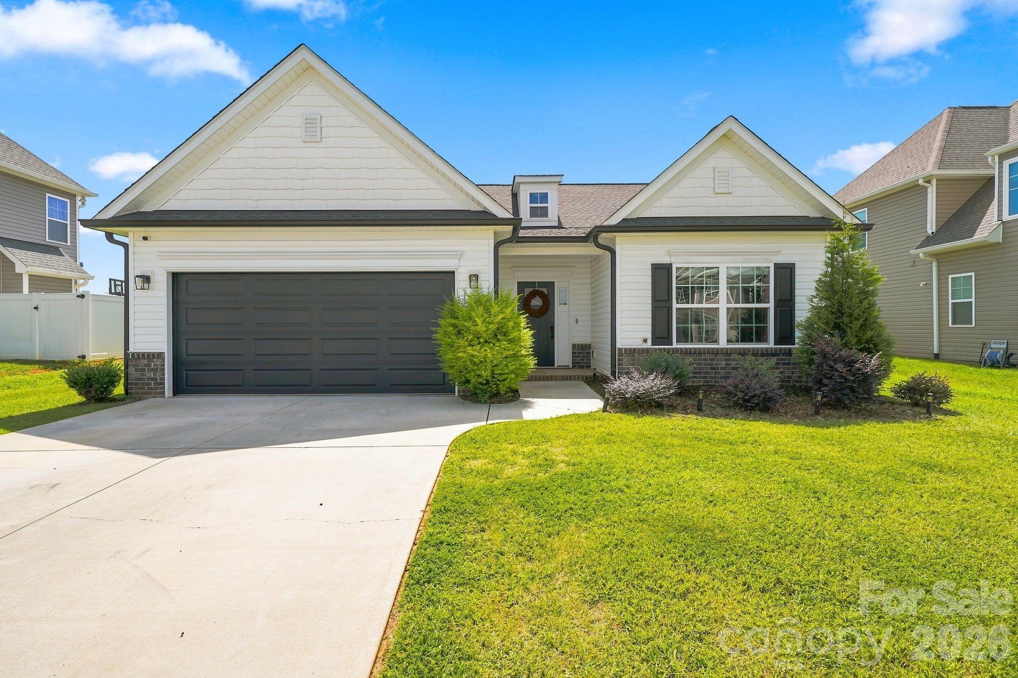 232 Pinnacle Crossing 61 — photo