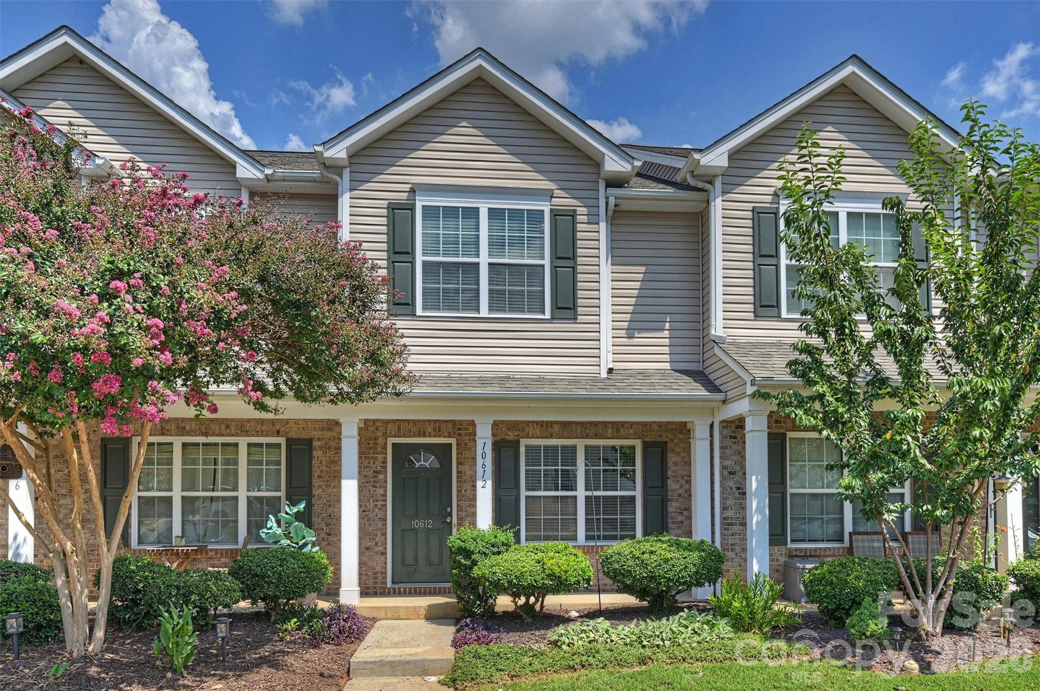 10612 Stoneacre Court — photo