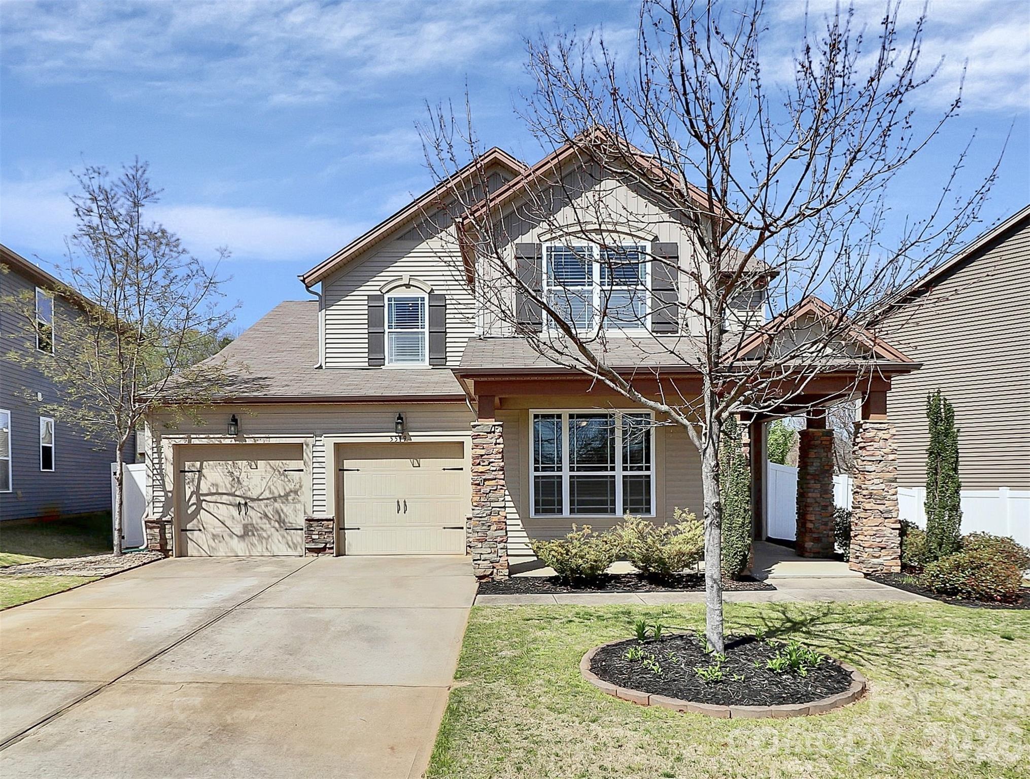 5519 Hubbard Point Drive — photo