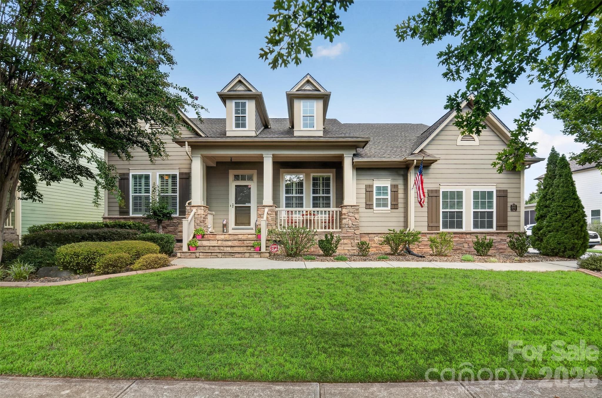 12823 Forrester Avenue — photo