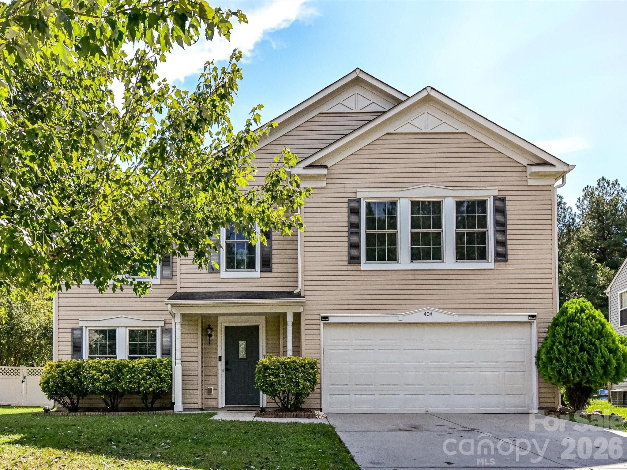 404 Inverness Lane — photo