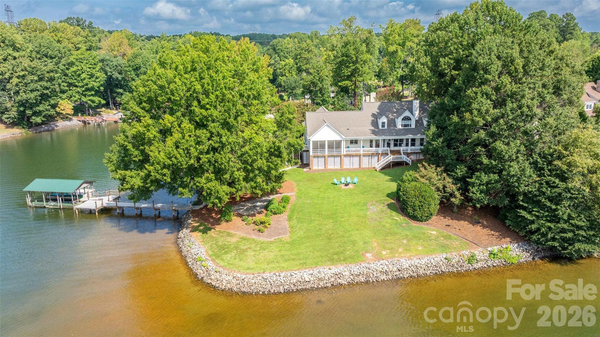 111 Leesburg Lane — photo