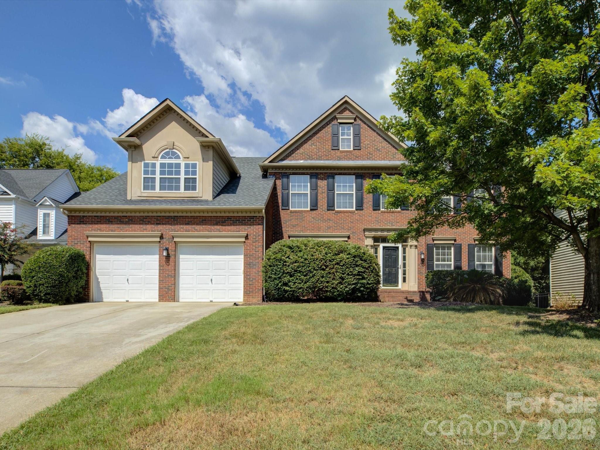 605 Queenswater Lane — photo