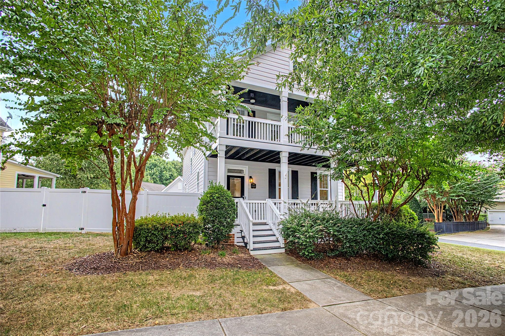 10020 Vanguard Parkway — photo