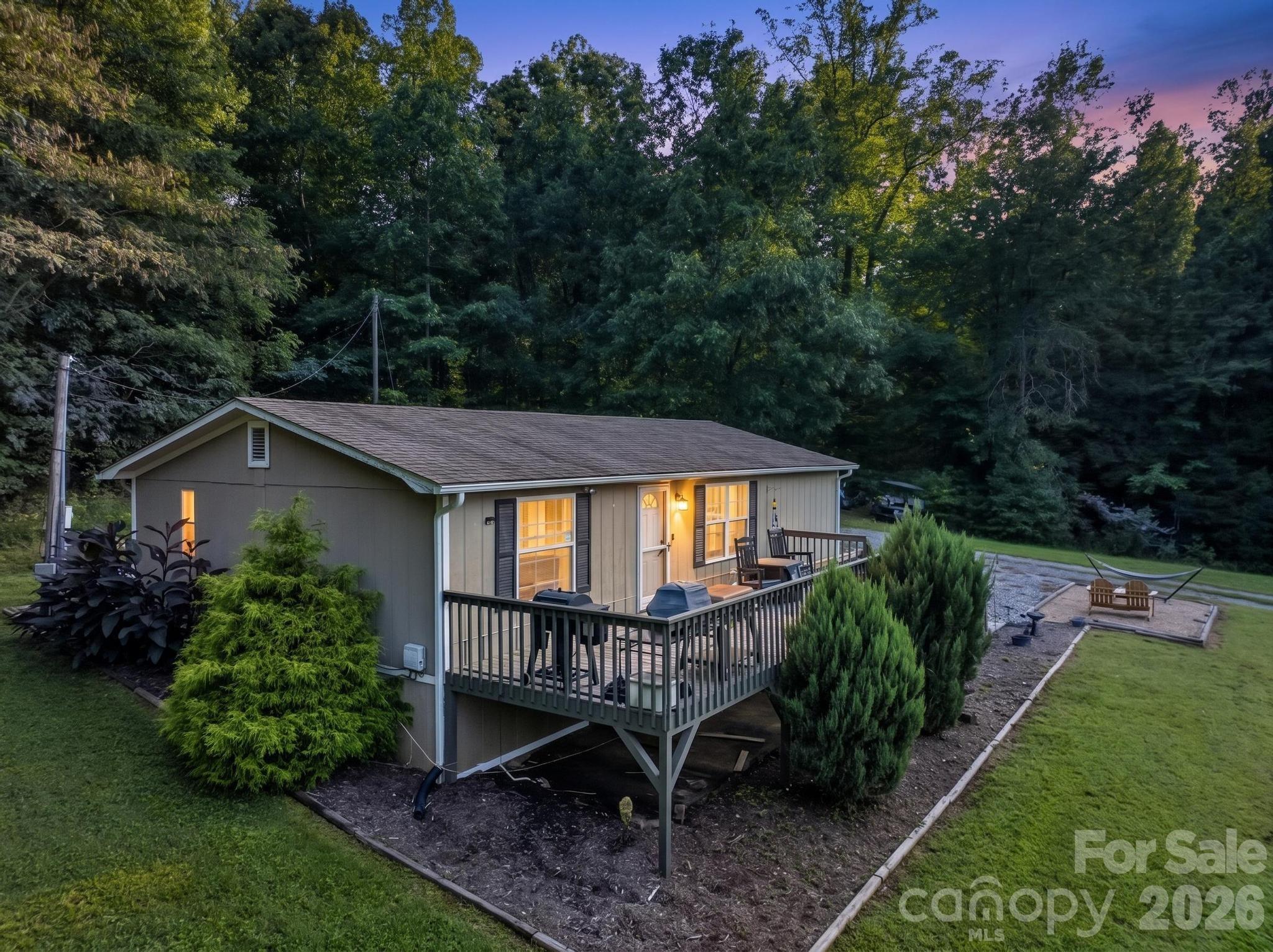 2437 S Rosedale Drive — photo