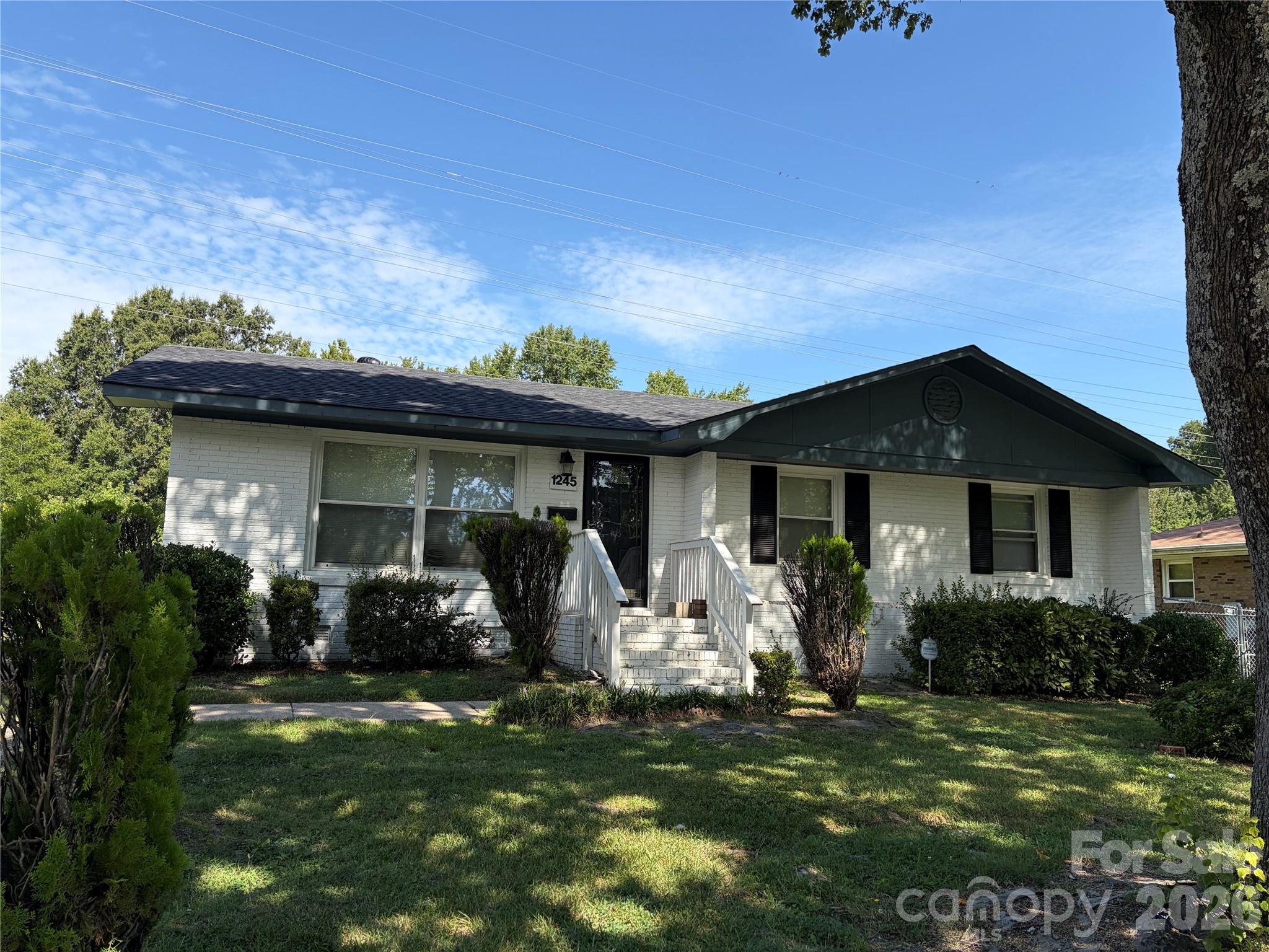 1245 Pondella Drive — photo