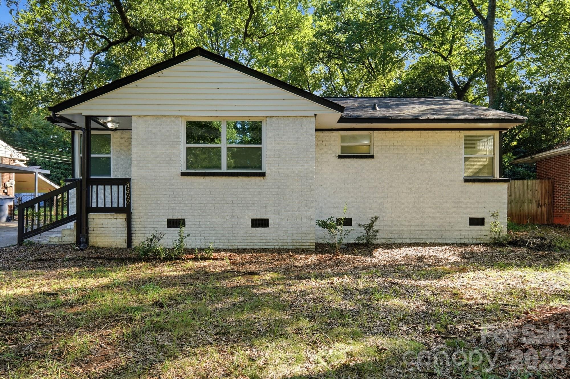 3300 Bonaire Drive — photo