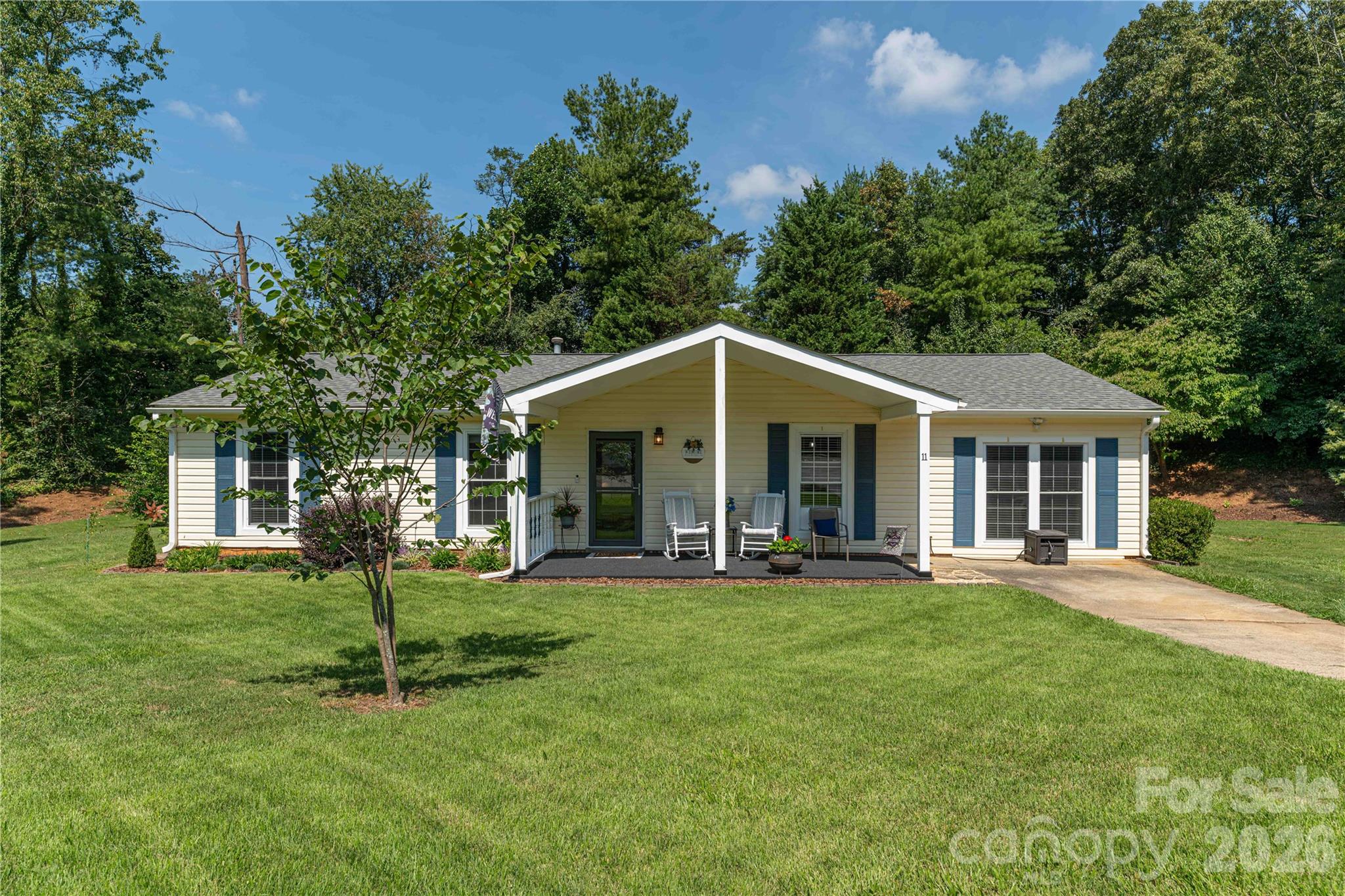 11 Crandon Court — photo