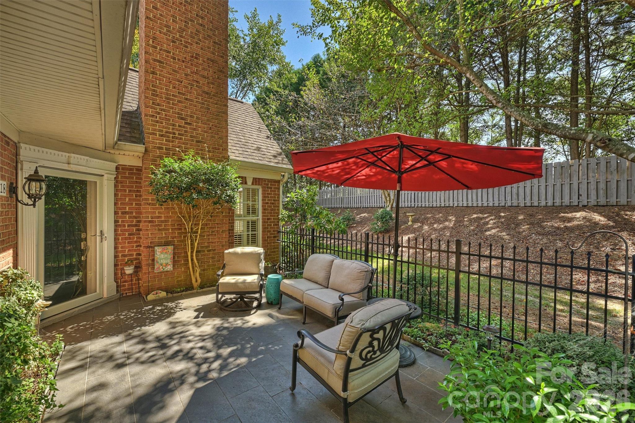 7418 Hurstbourne Green Drive — photo