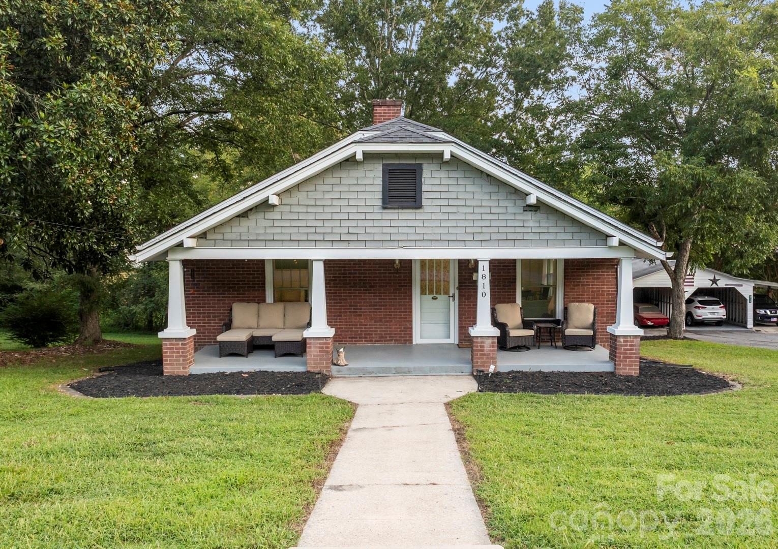 1810 Central Drive — photo