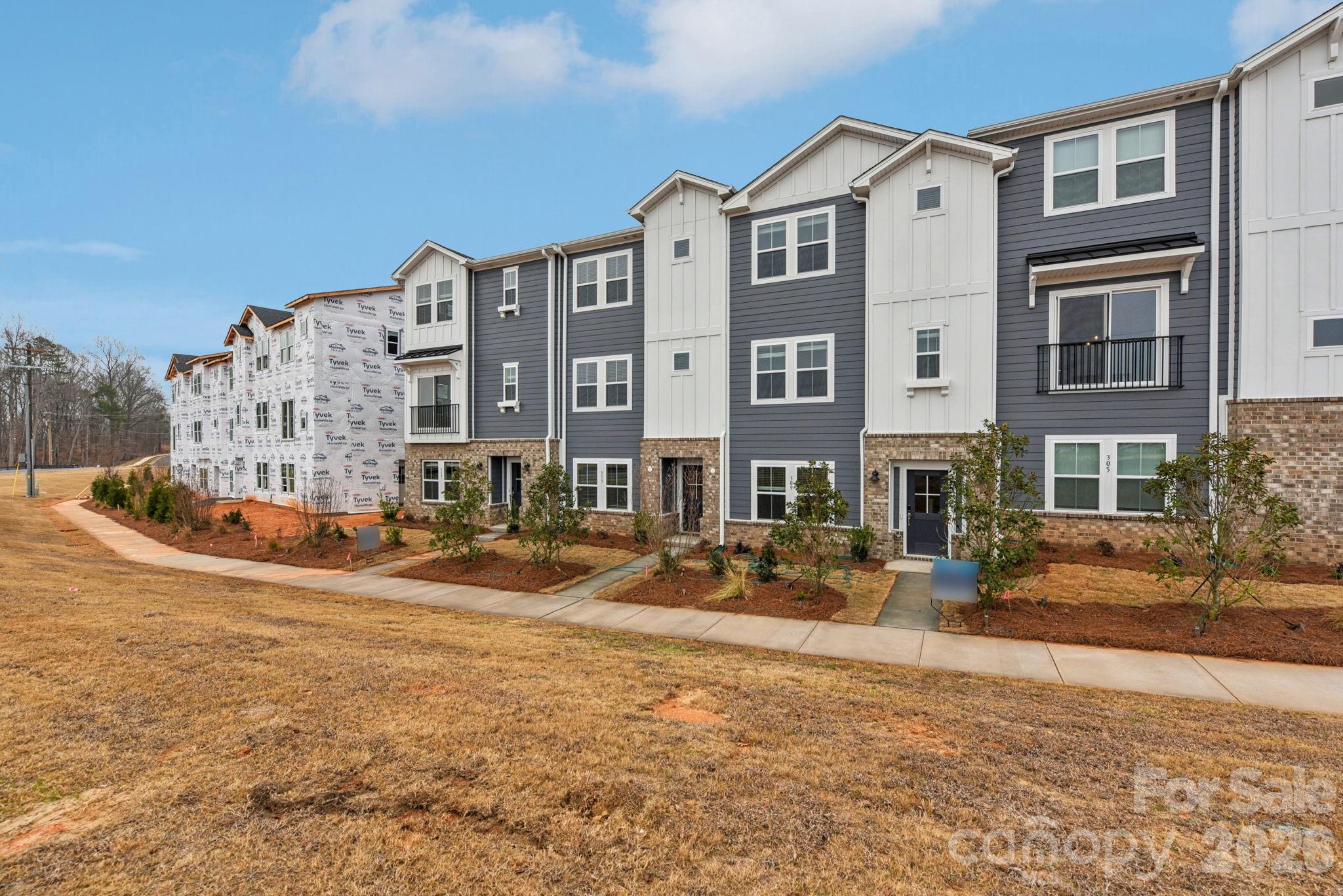396 Golden Maple Court — photo