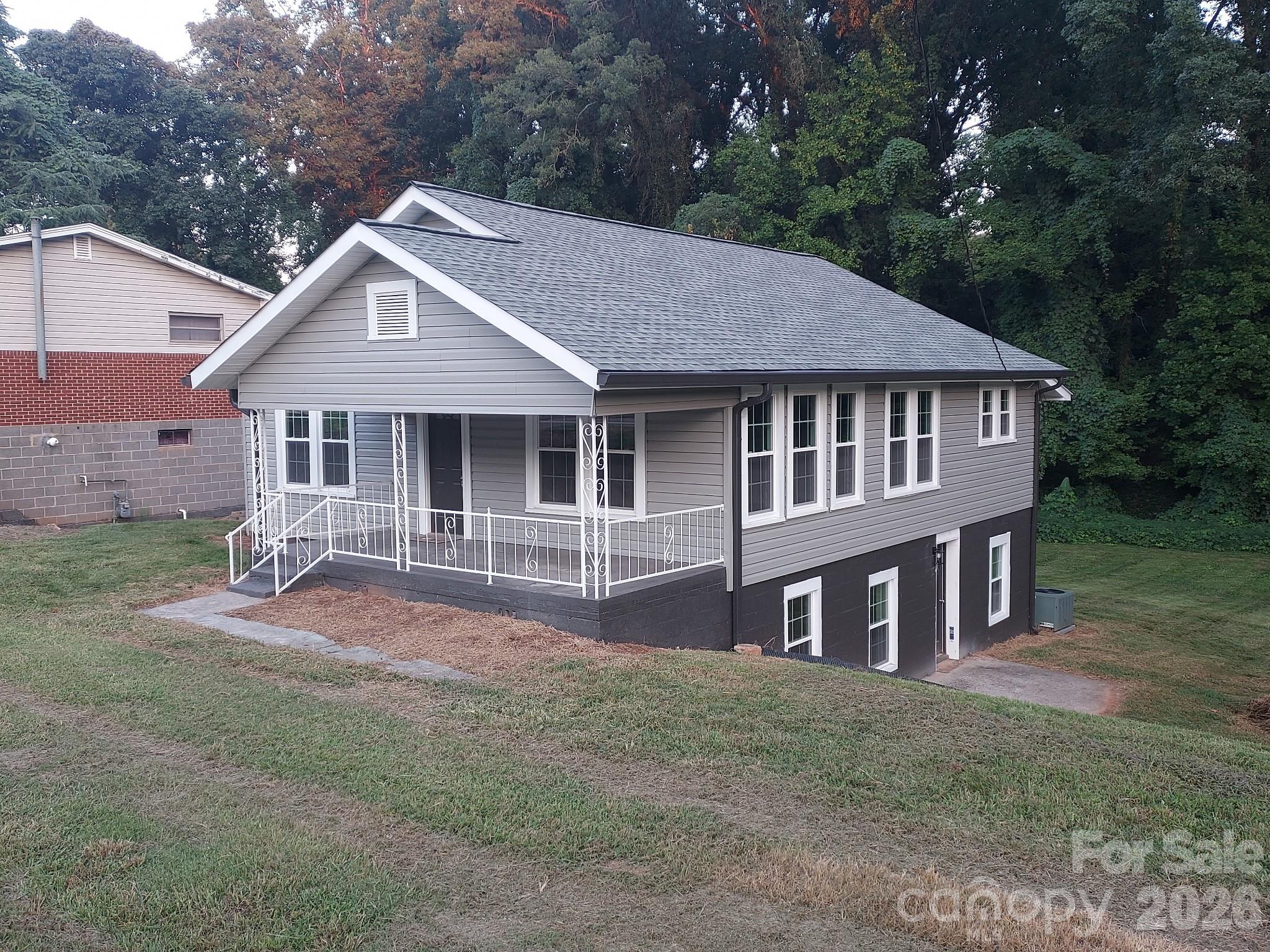 2115 Newton Drive — photo