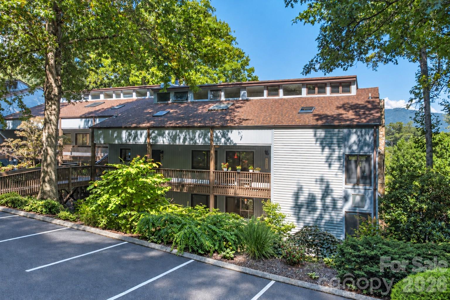 87 Willow Road a-6 — photo