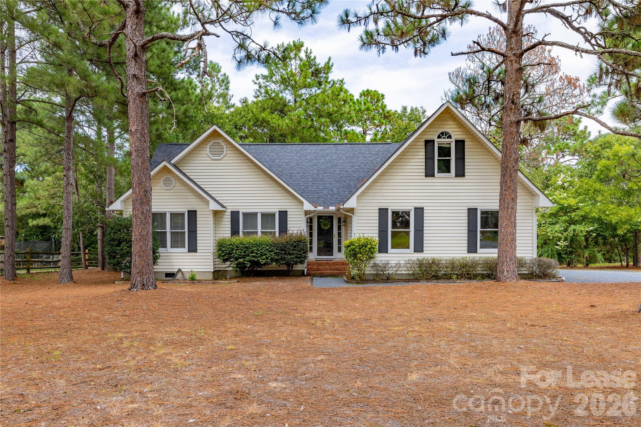 102 Seminole Court — photo