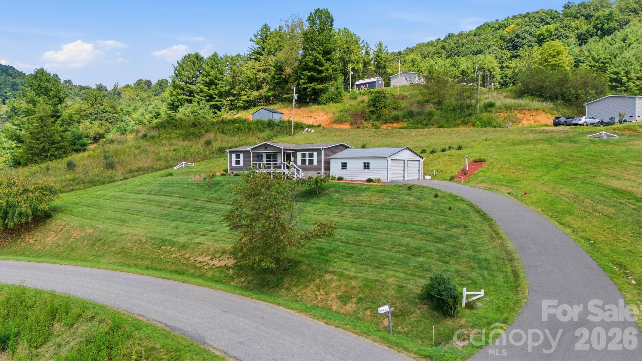 582 John Henry Road — photo