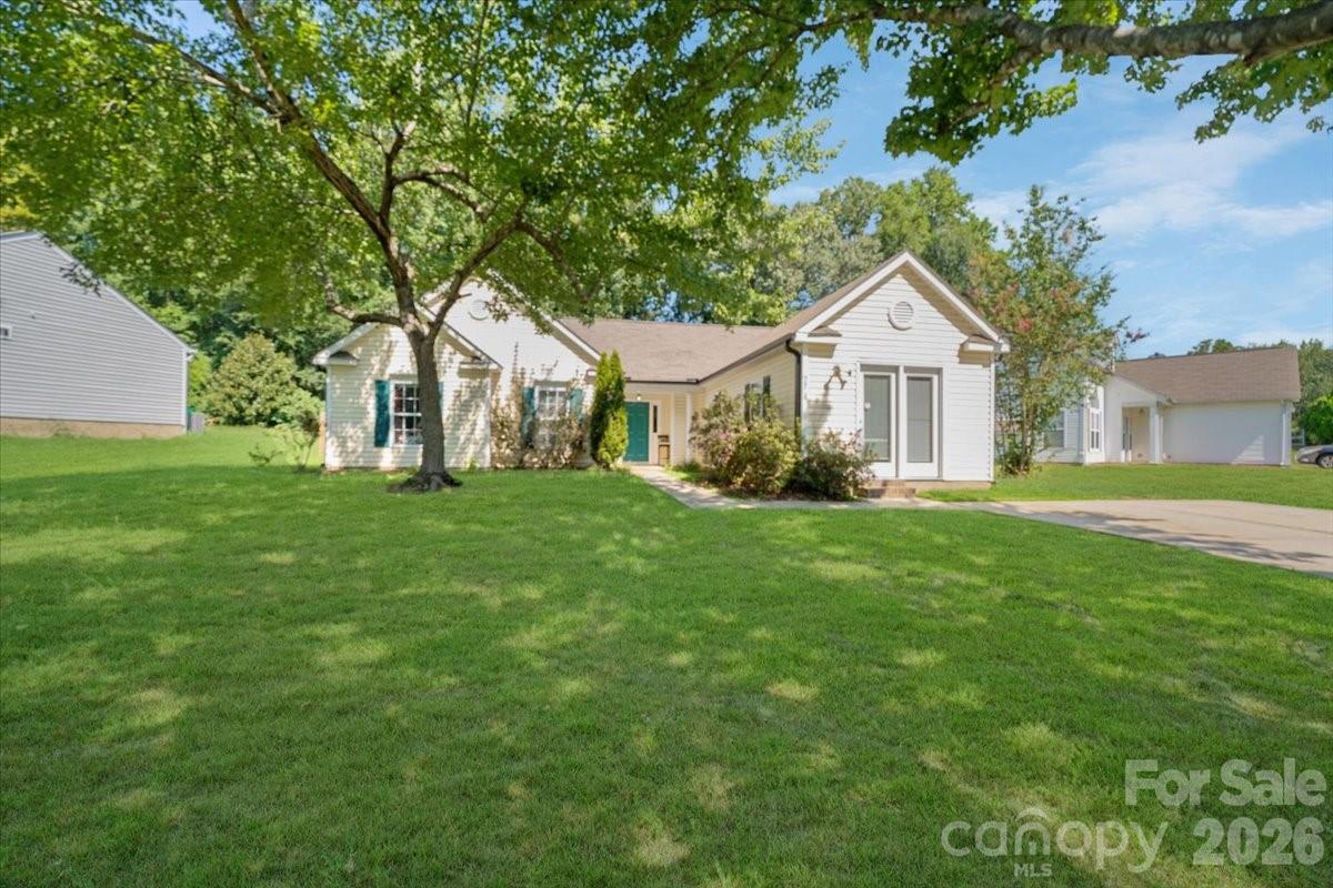 9828 Northwoods Forest Drive — photo