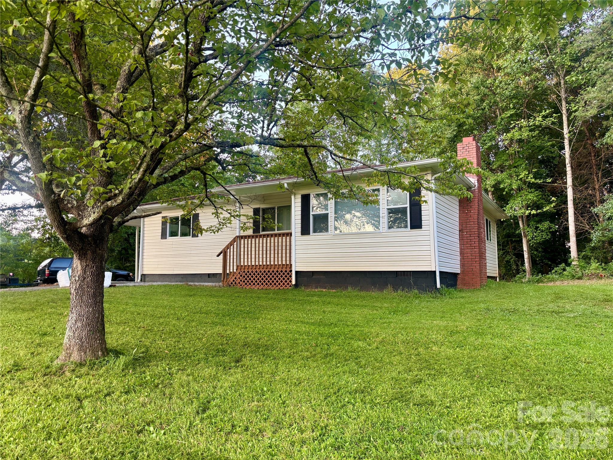 6622 Mountain Grove Road — photo