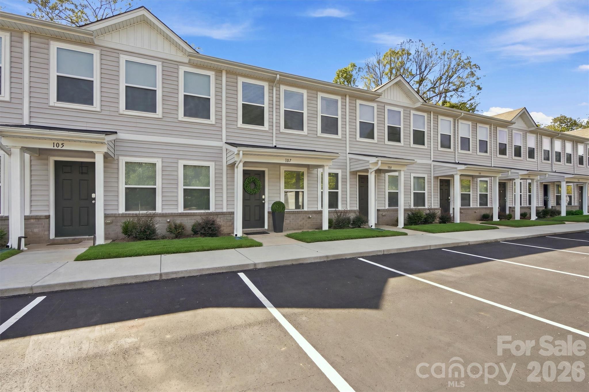 107 Villa Lane 4 — photo