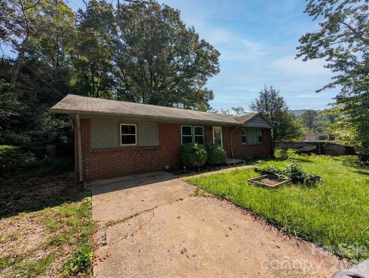 202 Melody Circle — photo