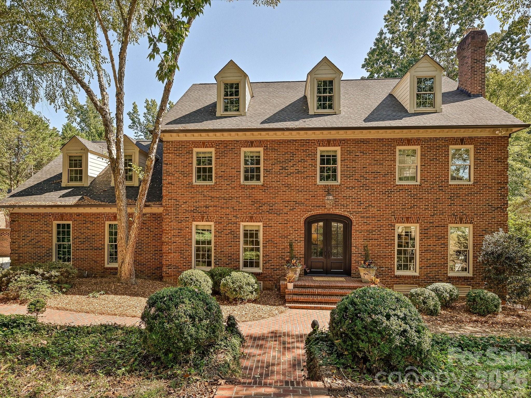 7019 Whitemarsh Court — photo